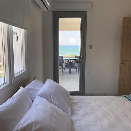 Luxury Beachfront Apartment Larnaca
