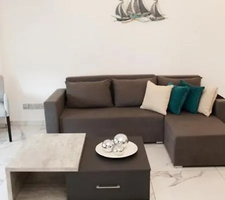 Apartment Luxury Beachfront